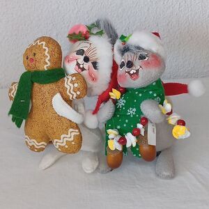 Annalee Nuts About Christmas Squirrel- All Mine Mouse Holding Gingerbread Cookie